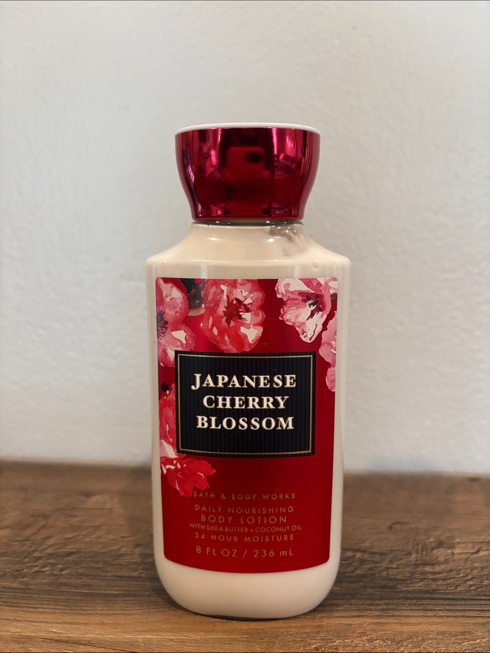 Bath & Body Works Japanese Cherry Blossom Lotion - Red & White
